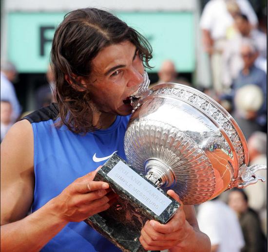 九游体育-TL前途光明！，纳达尔新星表现优异表现突出观众掌声雷动(纳达尔赢得马德里大师赛)