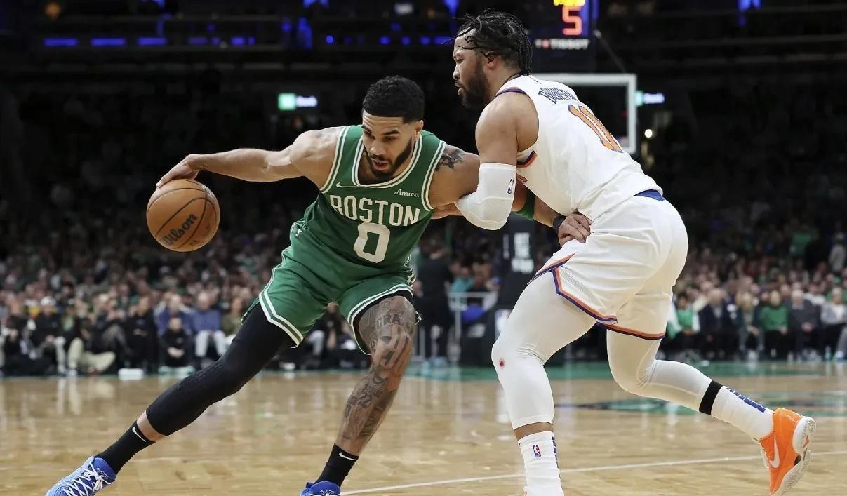 九游-塔图姆关键节点绝杀，加拿大队带队取胜！的简单介绍