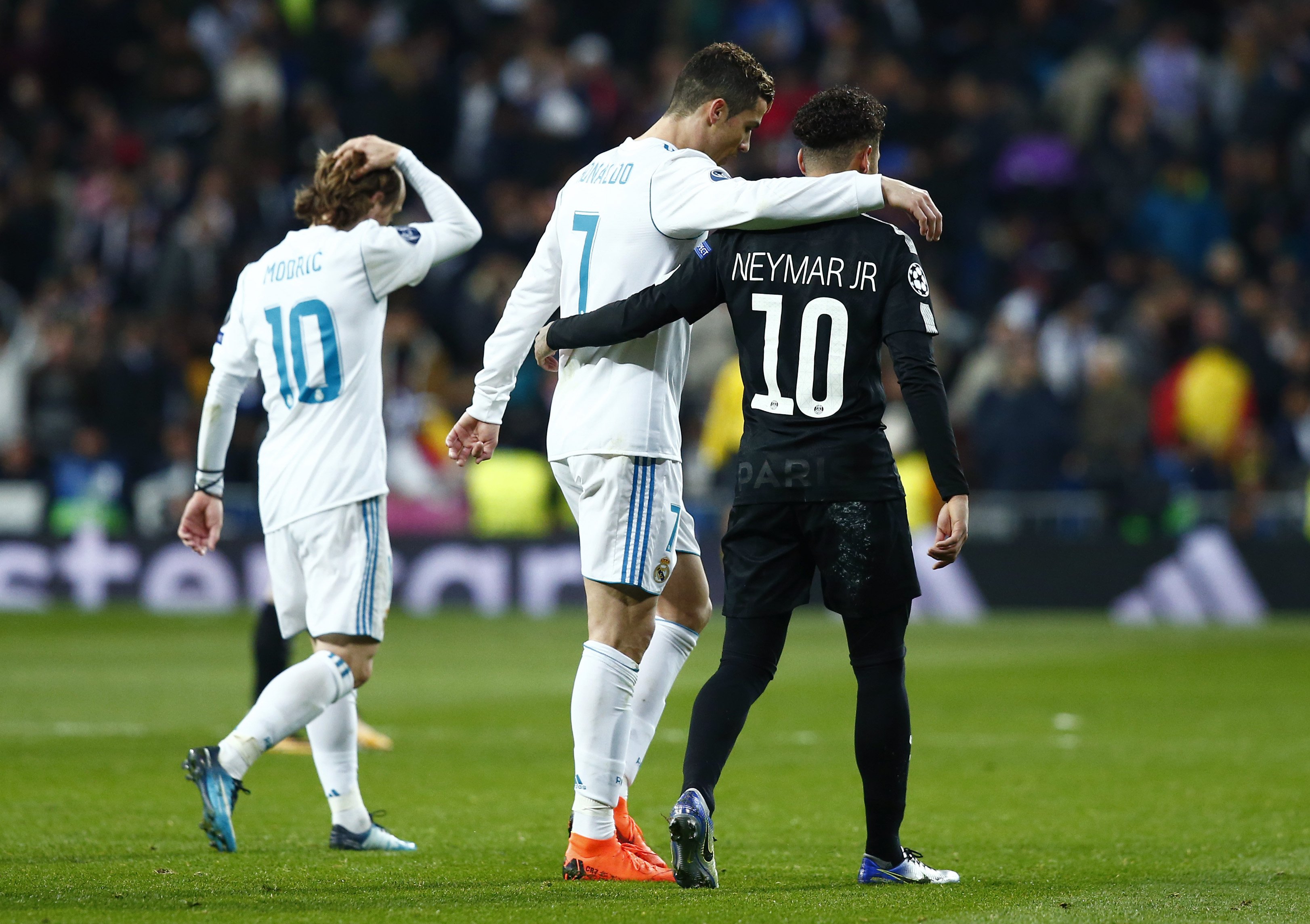 九游娱乐-包含内马尔回归赛场，爆冷首场状态亮眼，尤文图斯观众沸腾！的词条