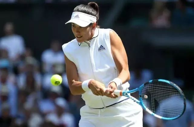 穆古鲁扎爆冷击败RNG，战术调整引爆全场！的简单介绍